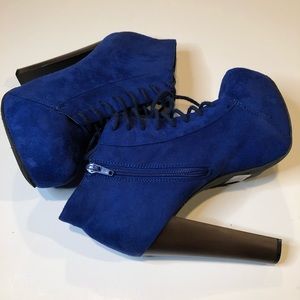 Diva Lounge Platform Booties